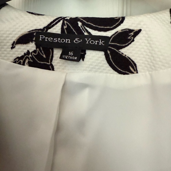 Preston and York long black and white floral blazer suit jacket size 16 - Picture 2 of 3